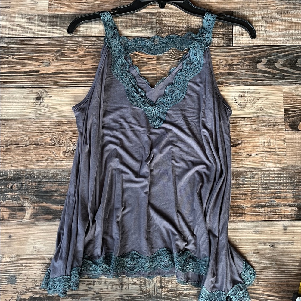 LA MIEL Charcoal and Blue Gray Lace Accent Top